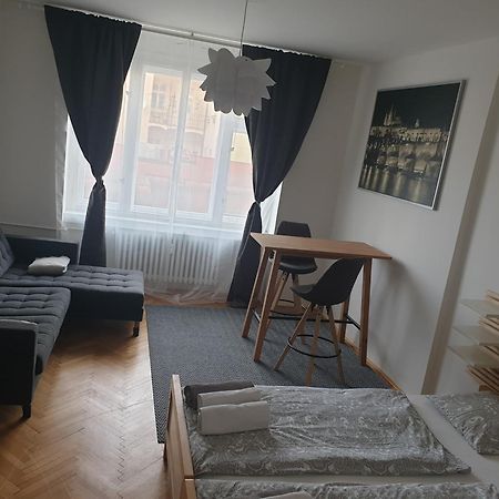 Newly Refurbished Central Прага Екстериор снимка